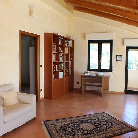 Villa Lilliana C *